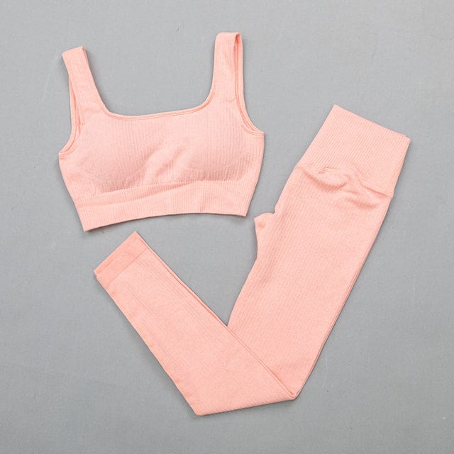 Conjunto deportivo con top y leggings