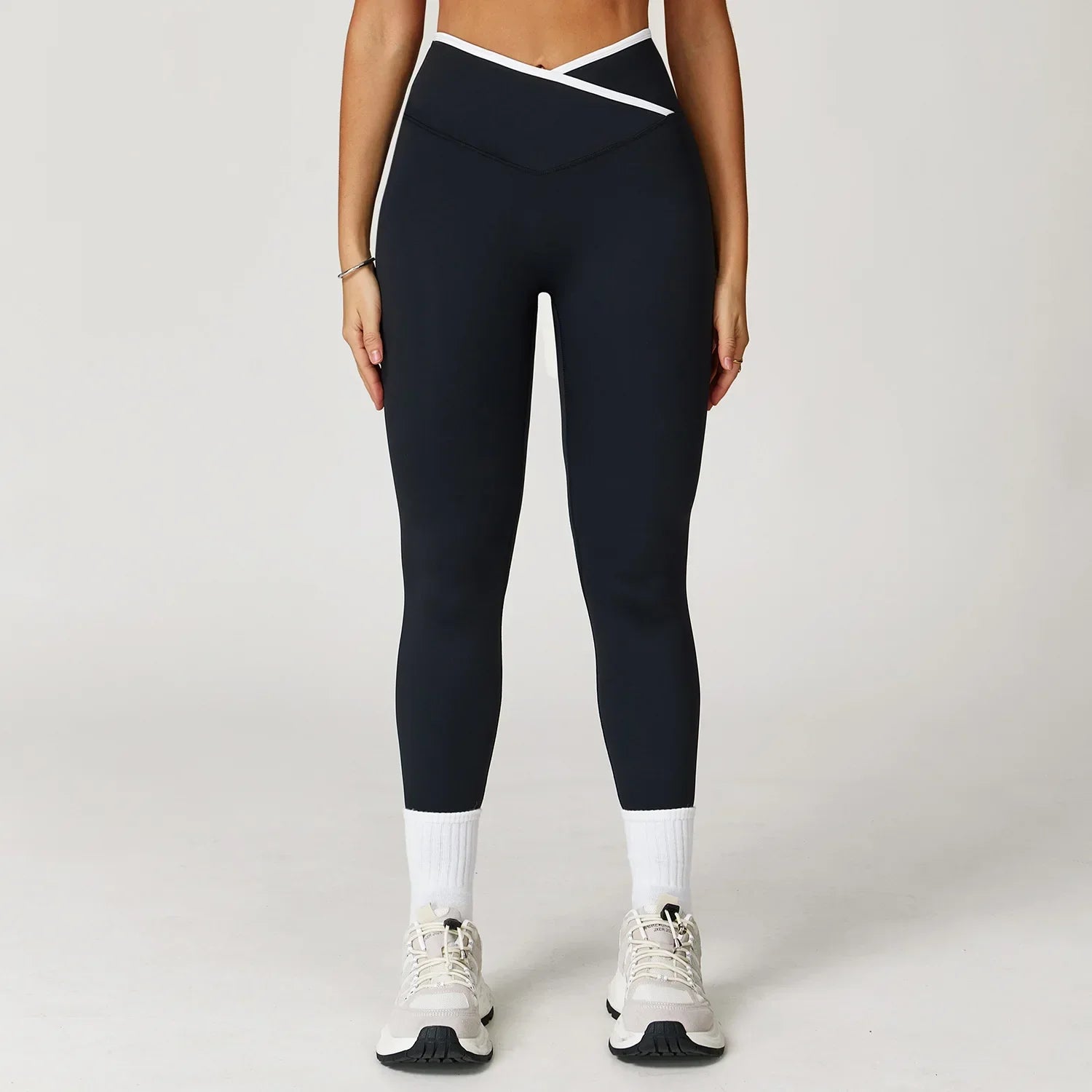 Leggings con ribete blanco