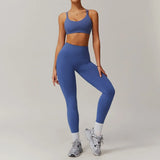 Conjunto de dos piezas con top corto y pantalones largos