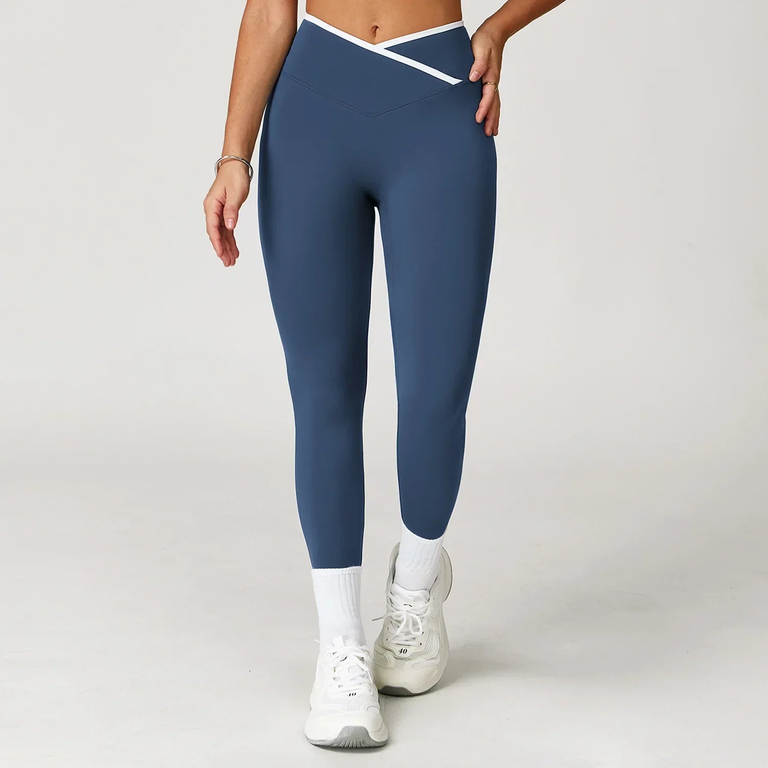 Leggings con ribete blanco