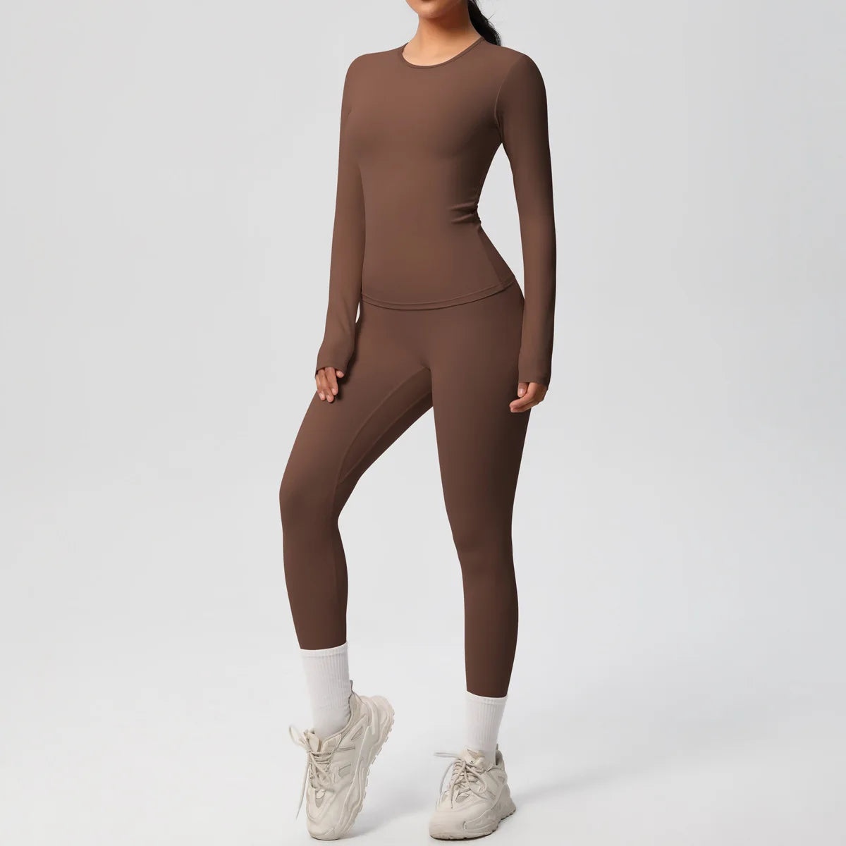 Conjunto deportivo con manga y pernera larga