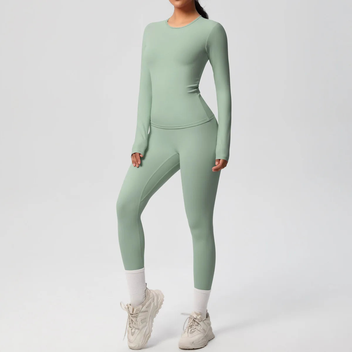 Conjunto deportivo con manga y pernera larga