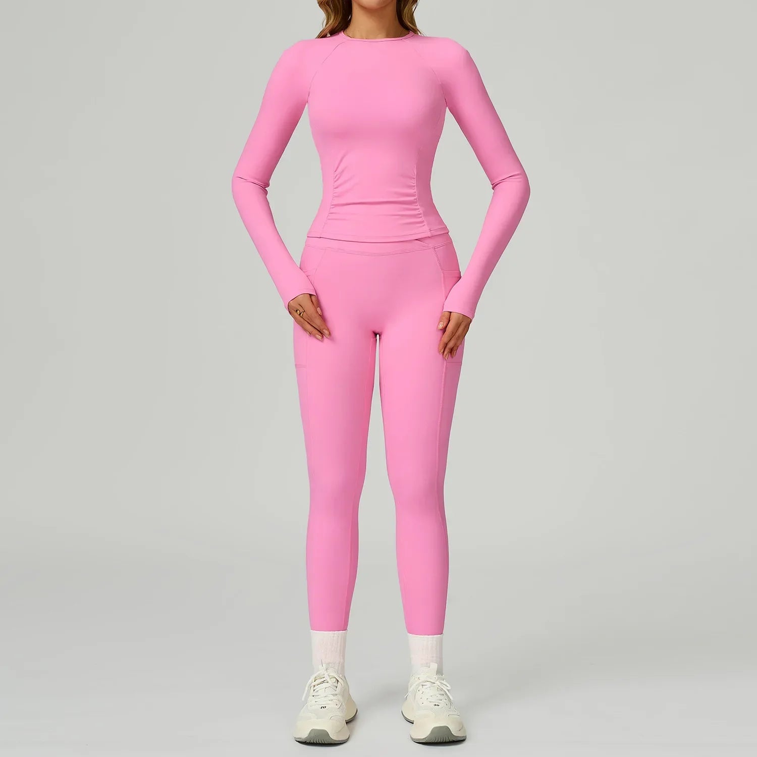 Traje deportivo con manga larga y leggings