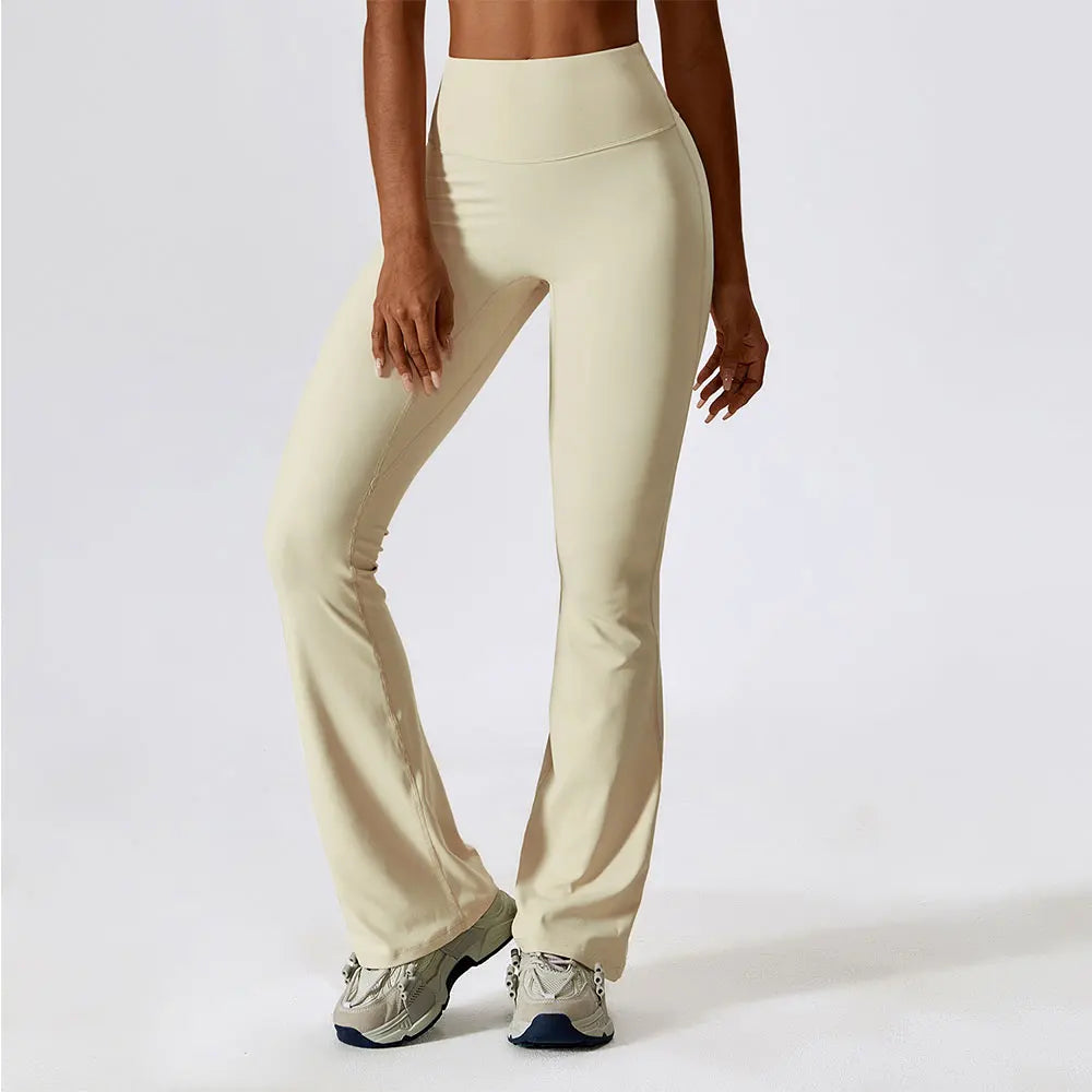 Pantalones con pernera flare