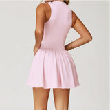 Vestido deportivo con cremallera y pantalones escondidos