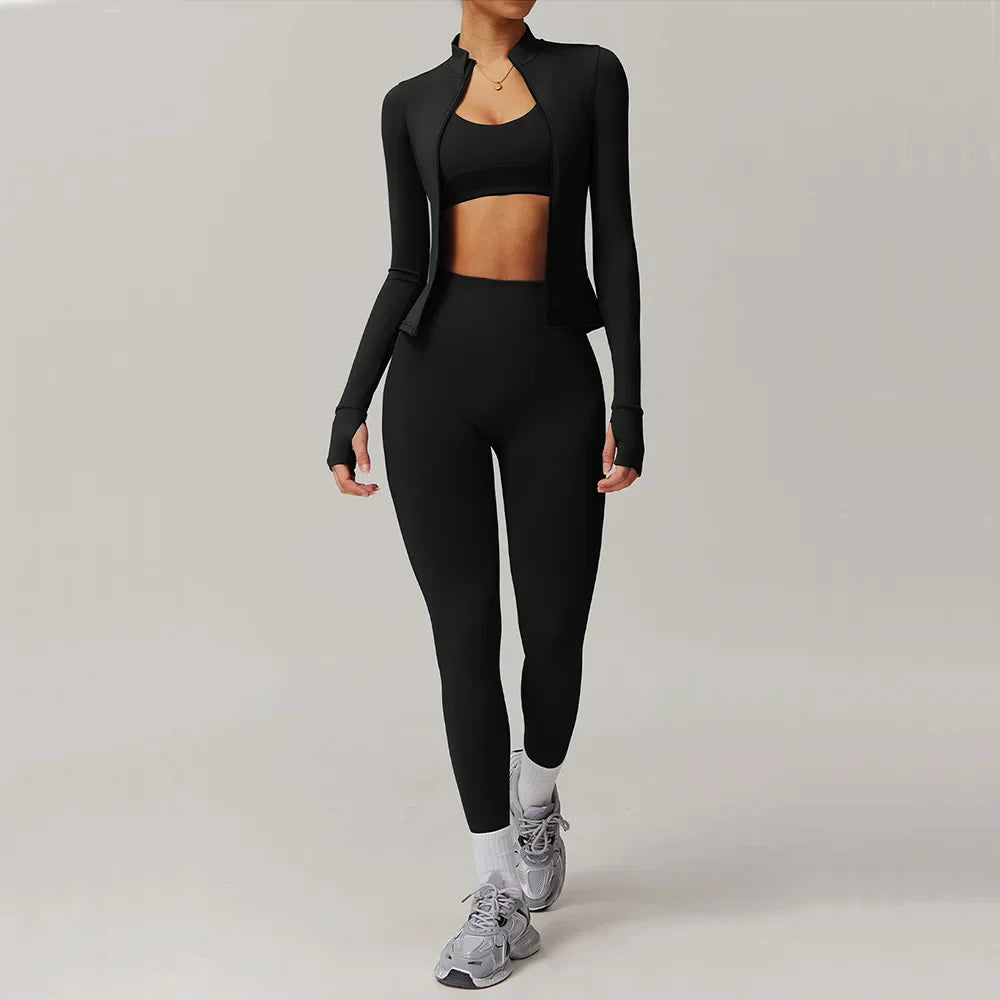 Conjunto deportivo con sudadera y leggings