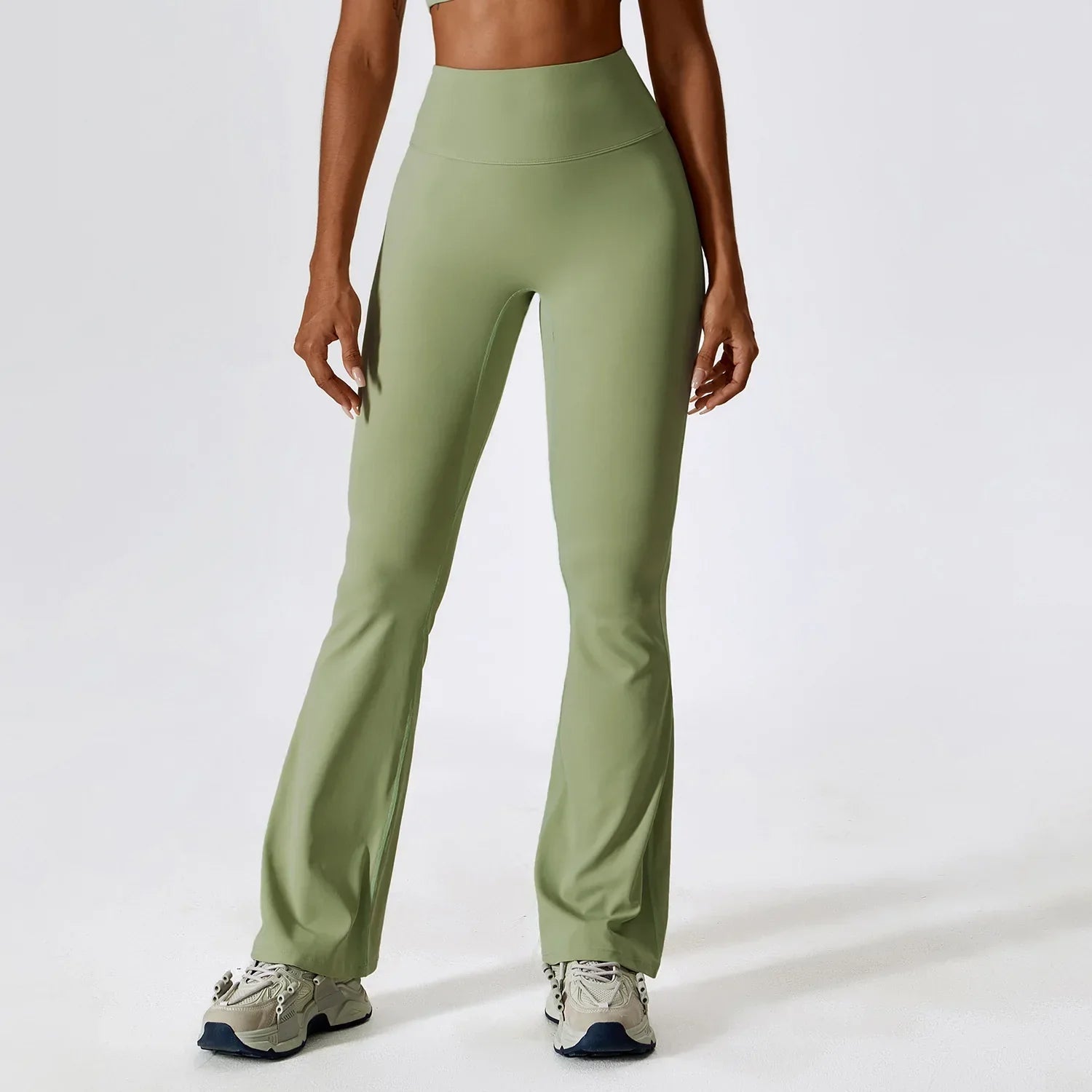 Pantalones con pernera flare