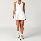 Conjunto deportivo con minifalda y top