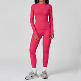 Traje deportivo con leggings y manga larga