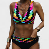 Eva – Bikini Colorido y Alegre que Realza Tu Verano