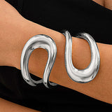 Pulsera Asimétrica Recortada