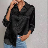 Gwendolyn - Camisa Button-Up en Satén Bicolor con Estampado de Leopardo